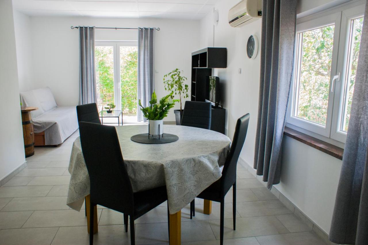 Holiday Home I.D.A. Banjole Bagian luar foto